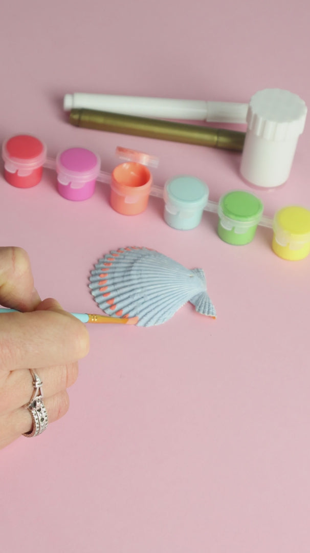 Make Your Own Shell Wall Hanging | DIY Coastal Craft Kit